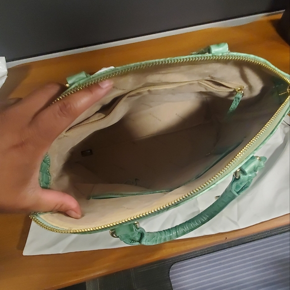 Handbag - Picture 4 of 6